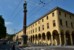 Piazza Malpighi, kolumna Niepokalanego Poczęcia z XVII w.