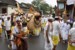 tancerze w stroju barong