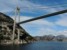 Ponad 100-metrowa wieĹźa podtrzymujÄca most nad fiordem