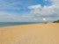 Długa i szeroka plaża w Negombo w całej okazałości