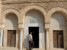 Meczet Trojga Drzwi - wierny wchodzÄcy wejĹciem dla mÄĹźczyzn